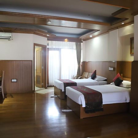 Hotel Sidney Yangon Ngoại thất bức ảnh