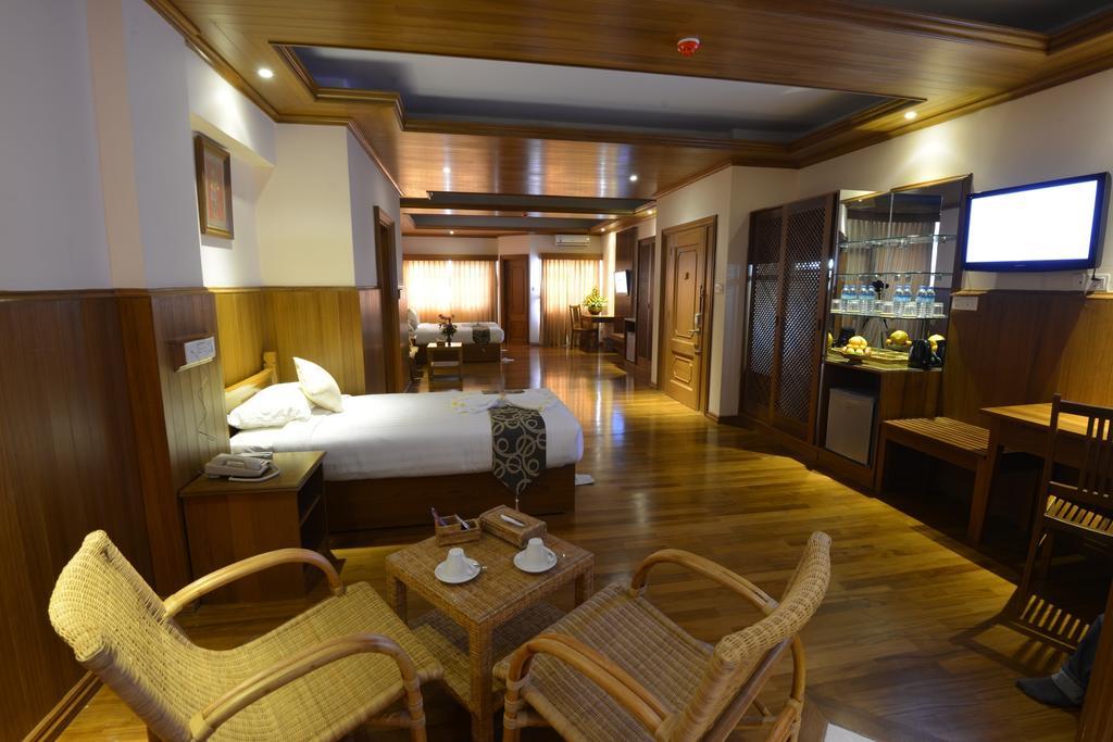 Hotel Sidney Yangon Ngoại thất bức ảnh