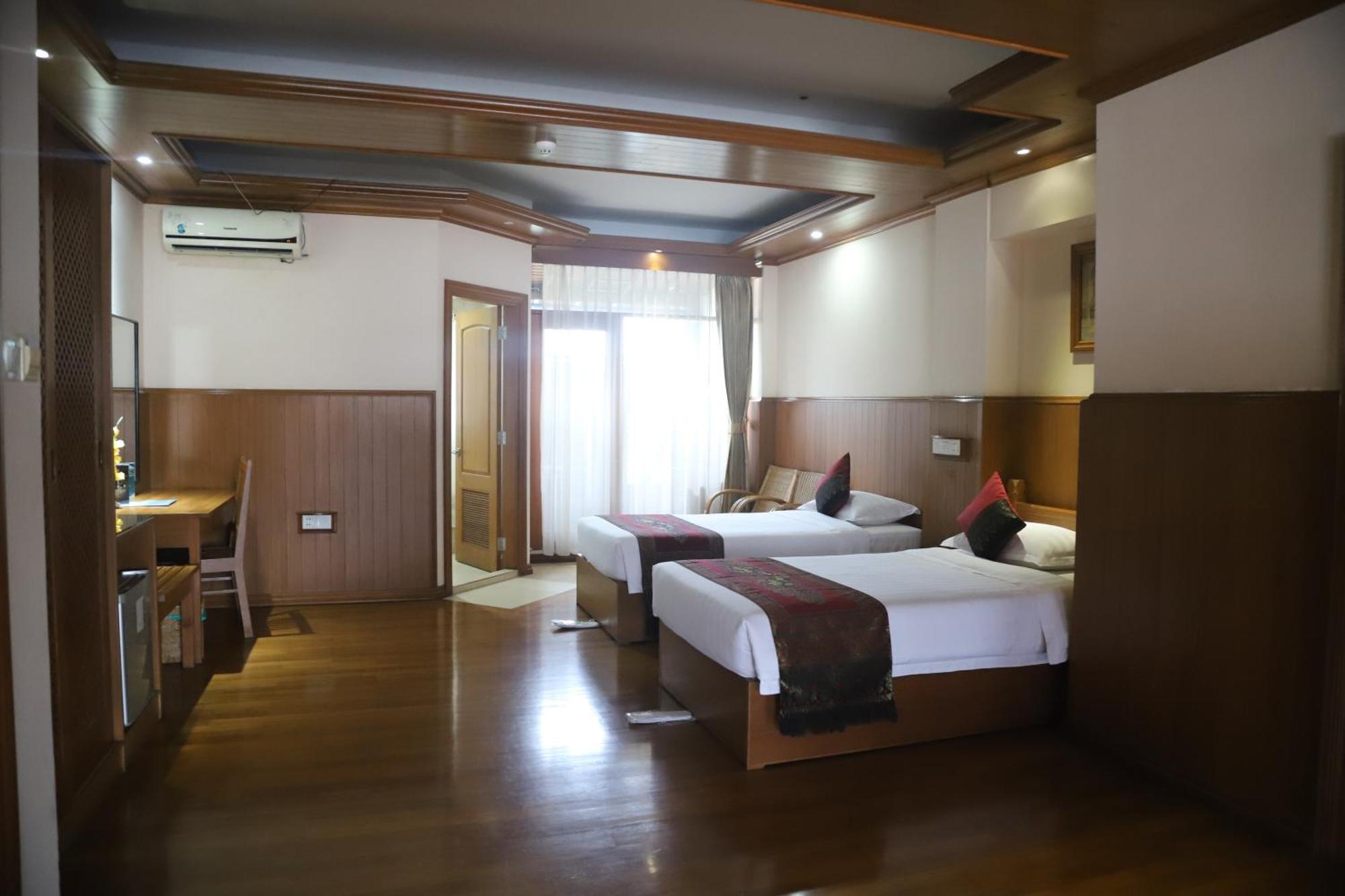 Hotel Sidney Yangon Ngoại thất bức ảnh