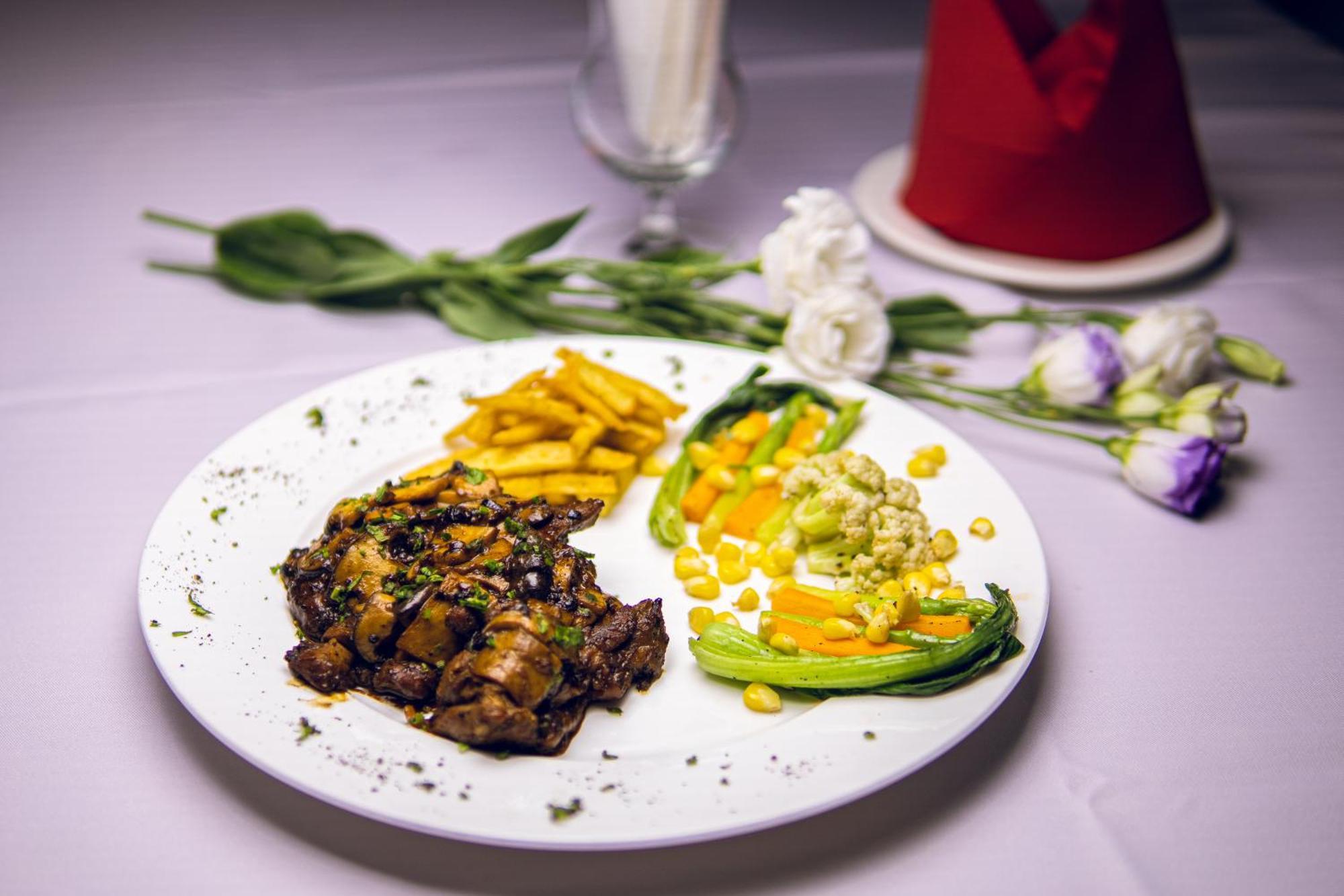 Hotel Sidney Yangon Ngoại thất bức ảnh